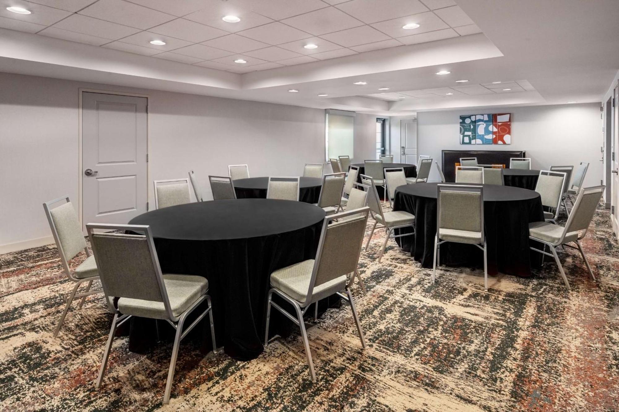 Homewood Suites By Hilton Eatontown Eksteriør billede